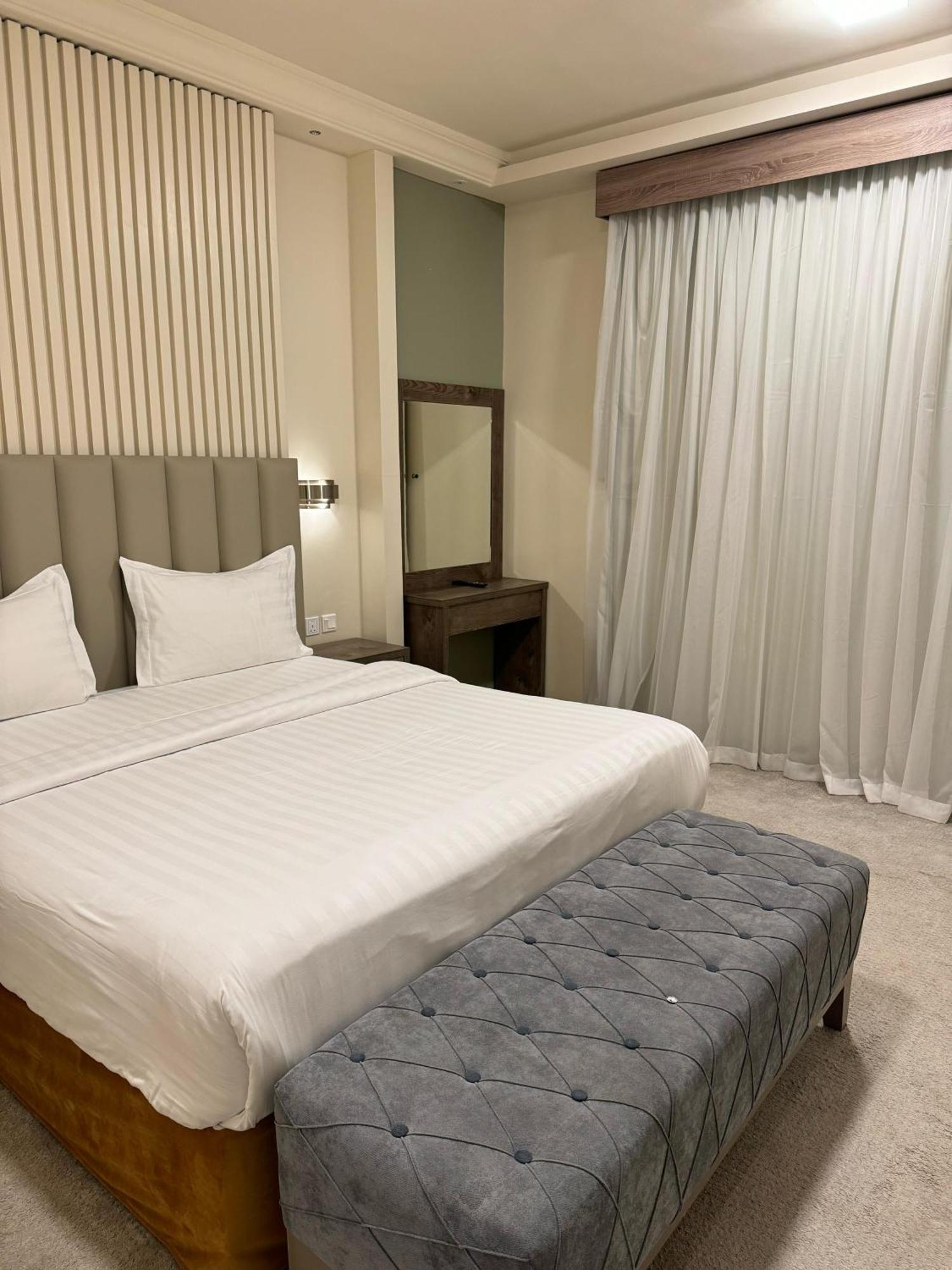 نايس لاند للأجنحة الفندقية Jeddah Bagian luar foto