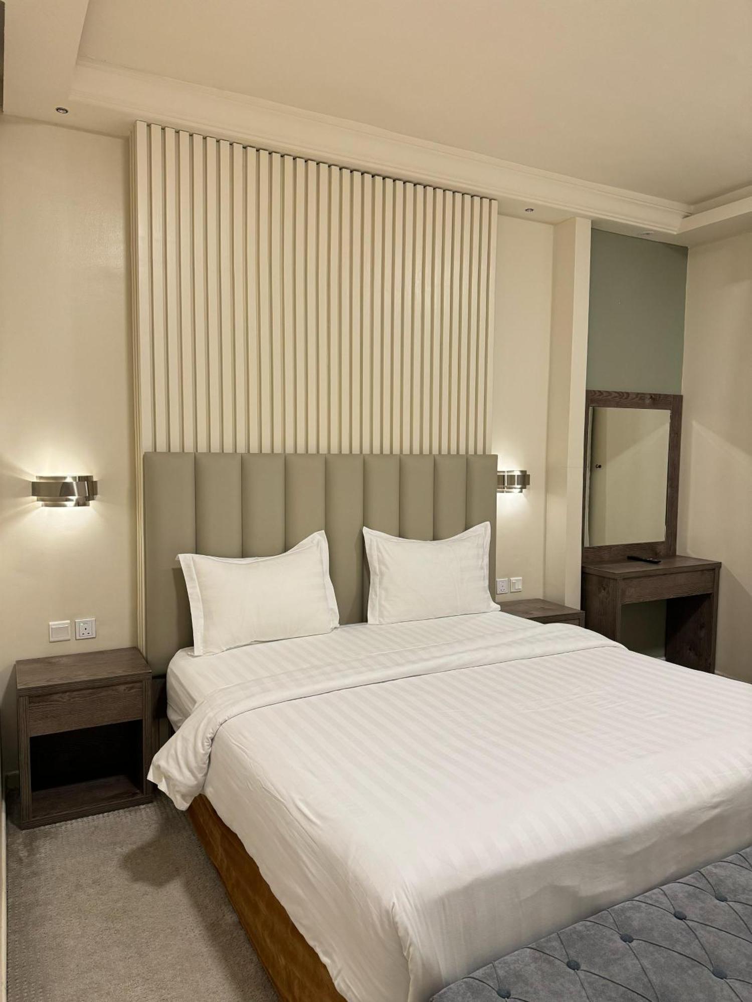 نايس لاند للأجنحة الفندقية Jeddah Bagian luar foto