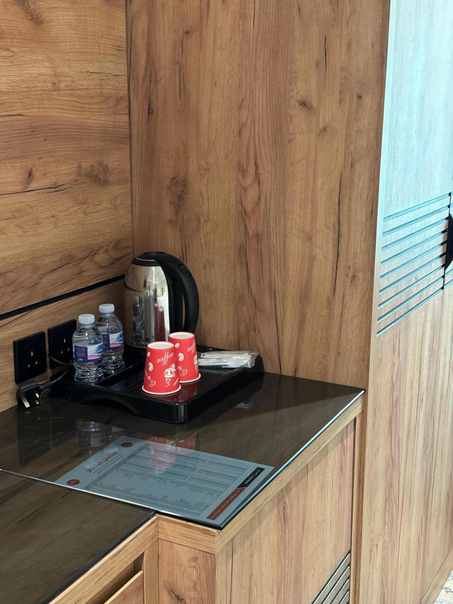 نايس لاند للأجنحة الفندقية Jeddah Bagian luar foto